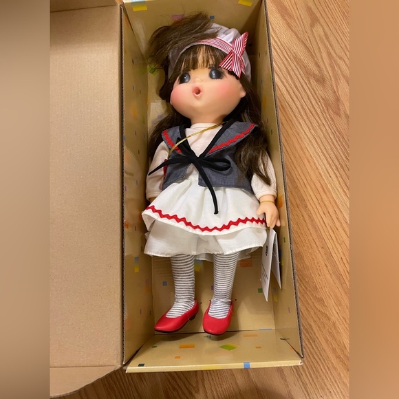Nwt Mademoiselle Gege Akiba Japanese 15” Doll - Picture 2 of 9